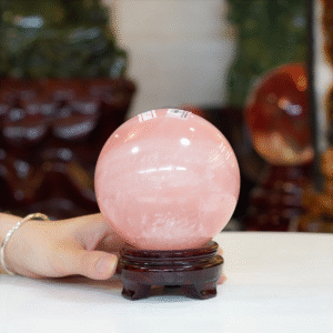 Quả cầu Thạch Anh hồng 3A 1,5kg - 10,2cm