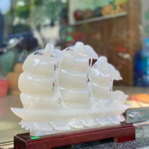 Tác Phẩm Thuận Buồm Xuôi Gió